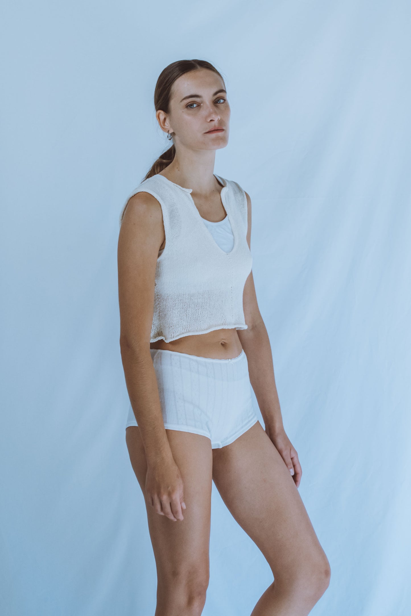 Cropped tank top with open collar