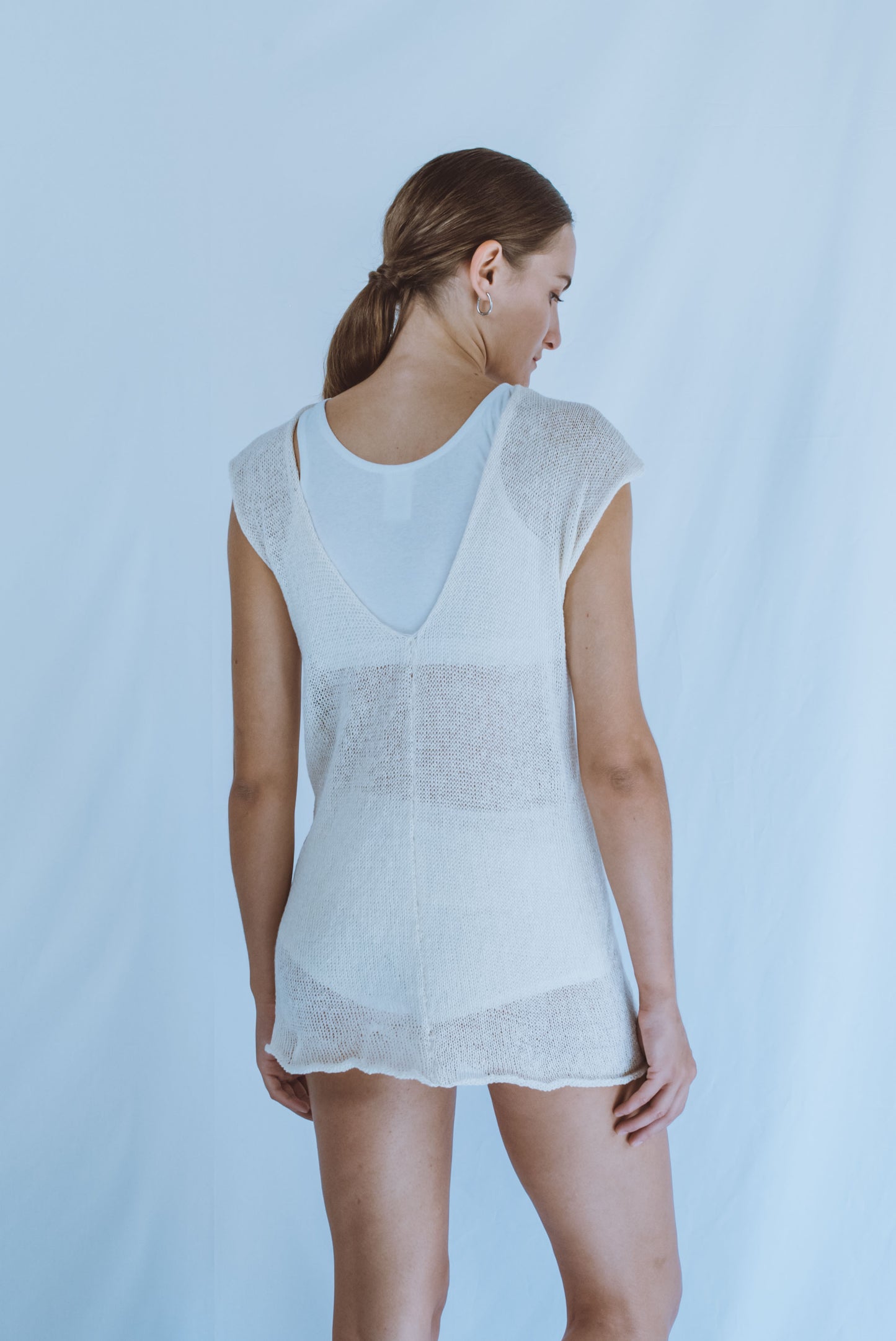 Reversible sleeveless V-neck top