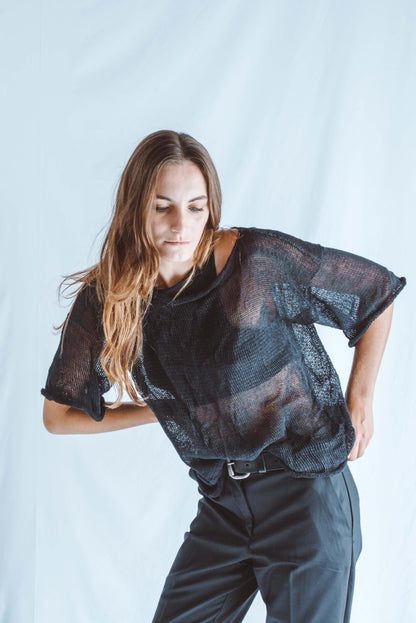 Oversize top with short sleeves