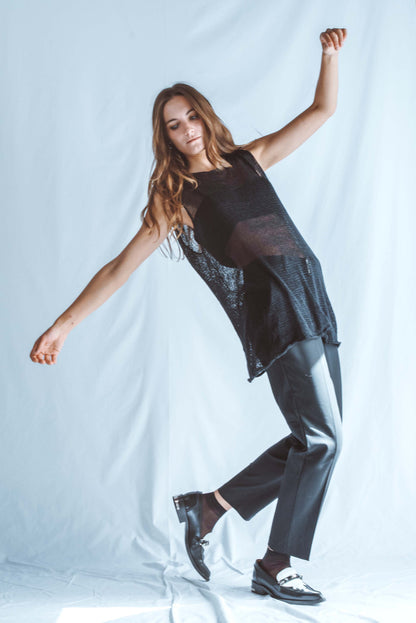 Loose-fitting muscle top