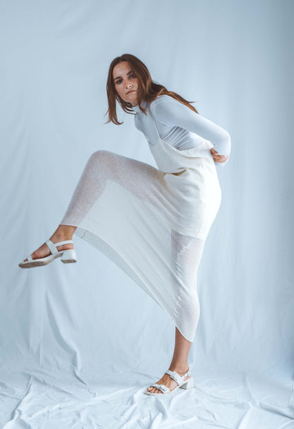Long dress with chain-stitch straps