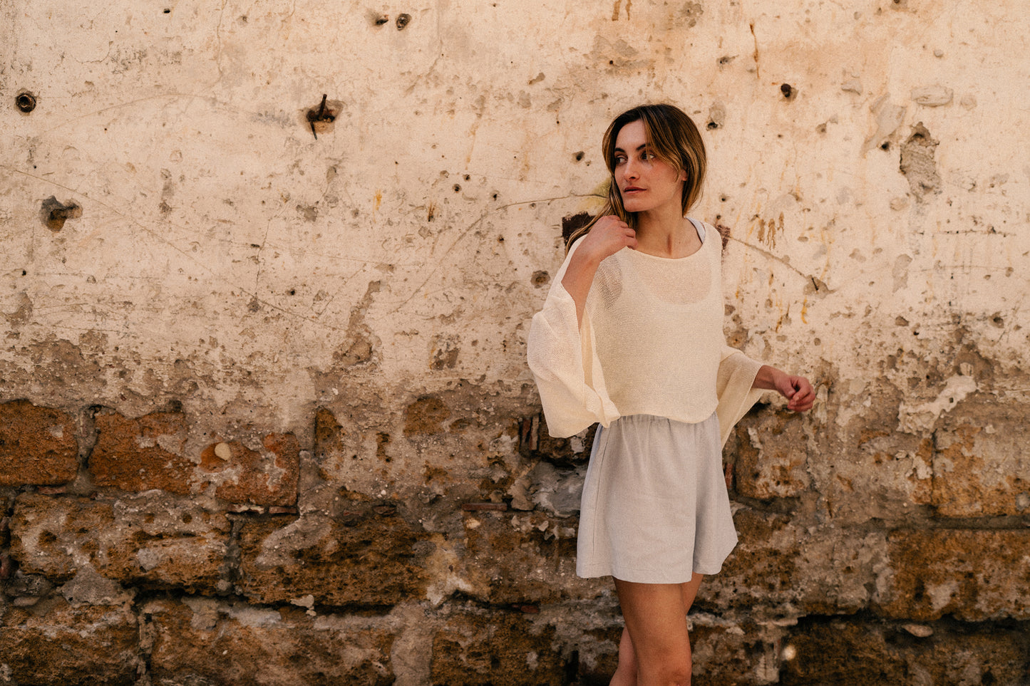 Wide elastic short grey
