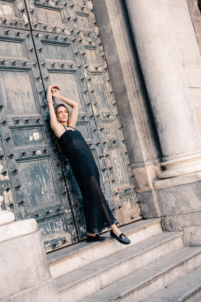 Long dress with chain-stitch straps