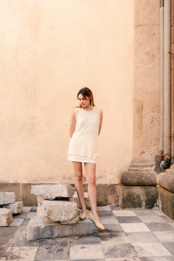 Loose-fitting muscle top